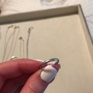 10K white gold 2mm band